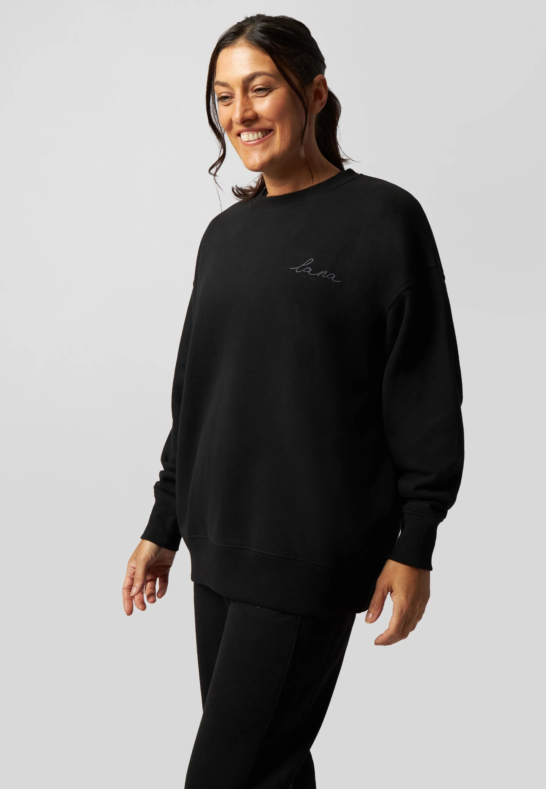 Essential Oversized Sweatshirt - Black